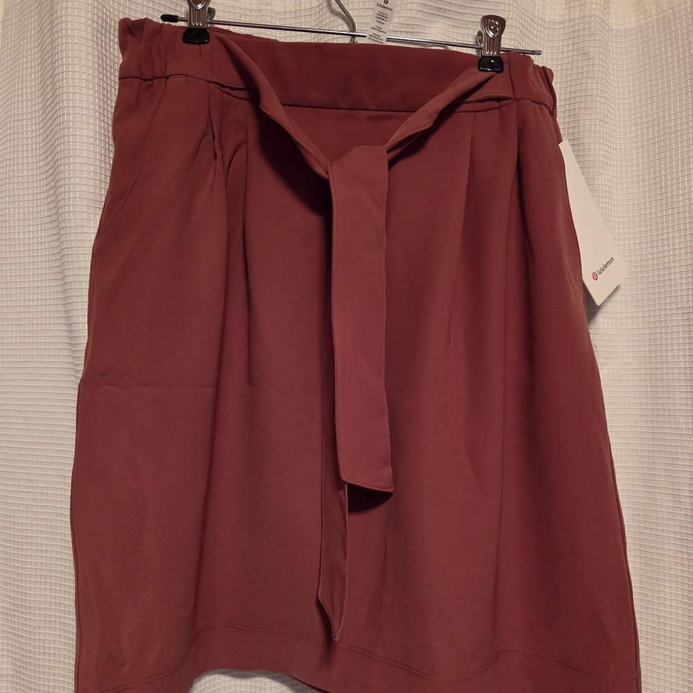 Lululemon Rust Noir Skirt, Size 10